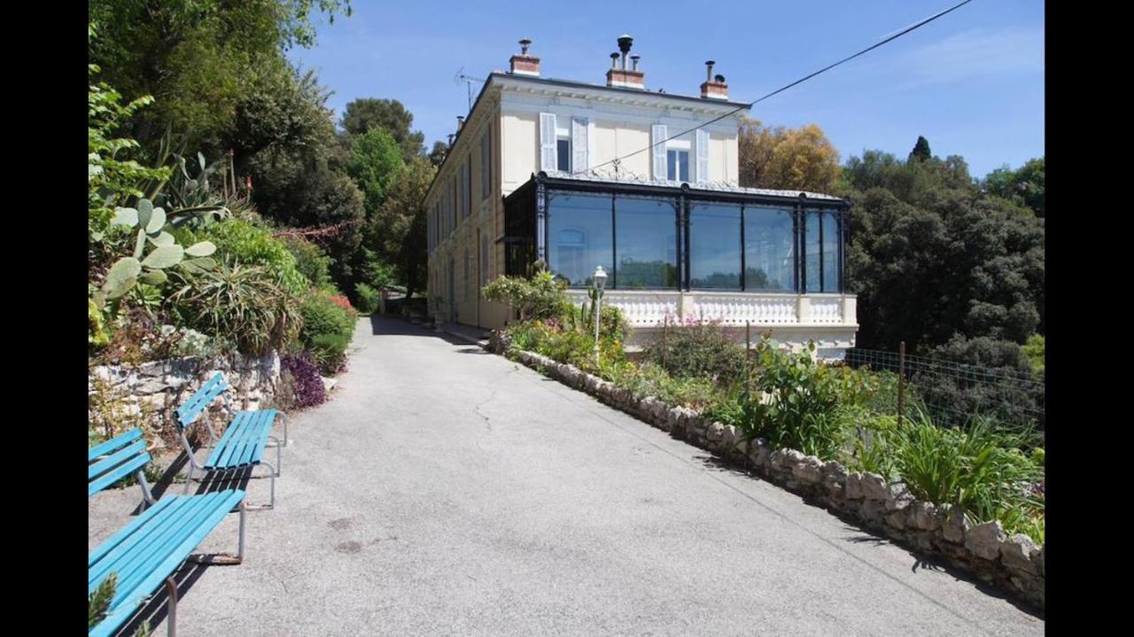 Villa Laetitia - Appt De Charme Avec Parking - Nice Nord Kültér fotó