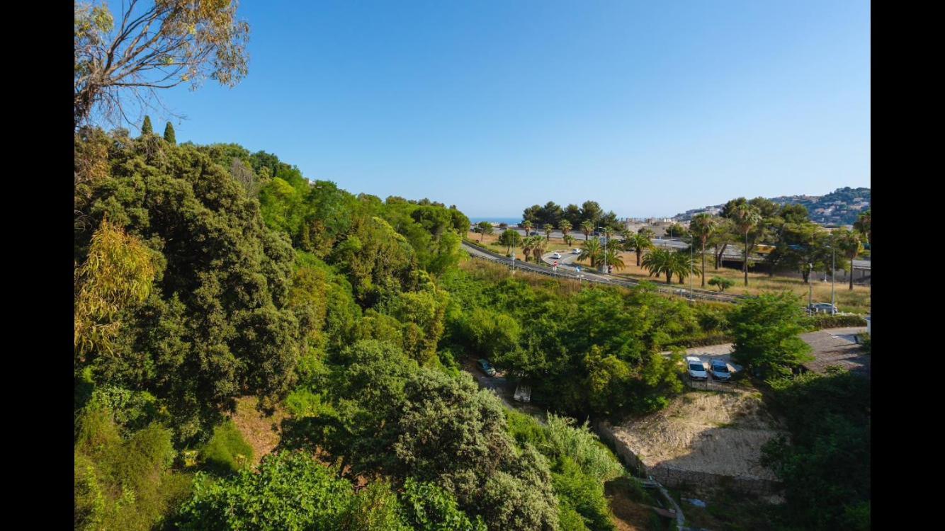 Villa Laetitia - Appt De Charme Avec Parking - Nice Nord Kültér fotó